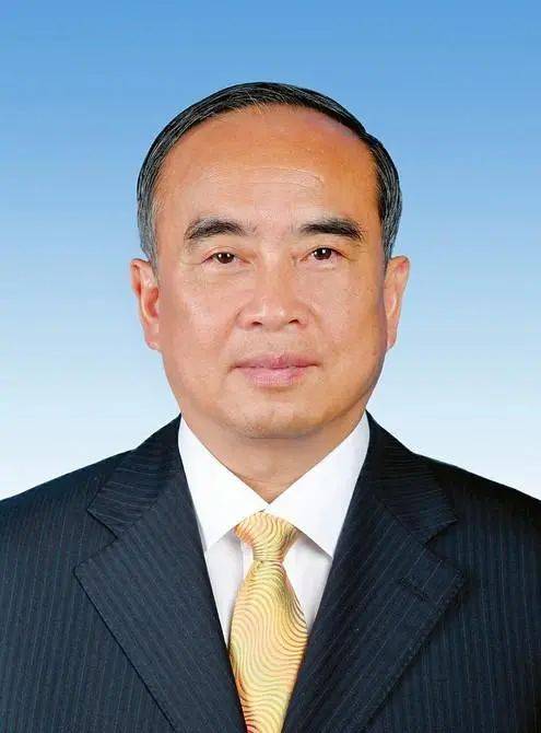 倪岳峰、孙绍骋、郝鹏、黄强、许勤、尹弘、林武、陈刚、冯飞、王宁、赵一德，给网友回信