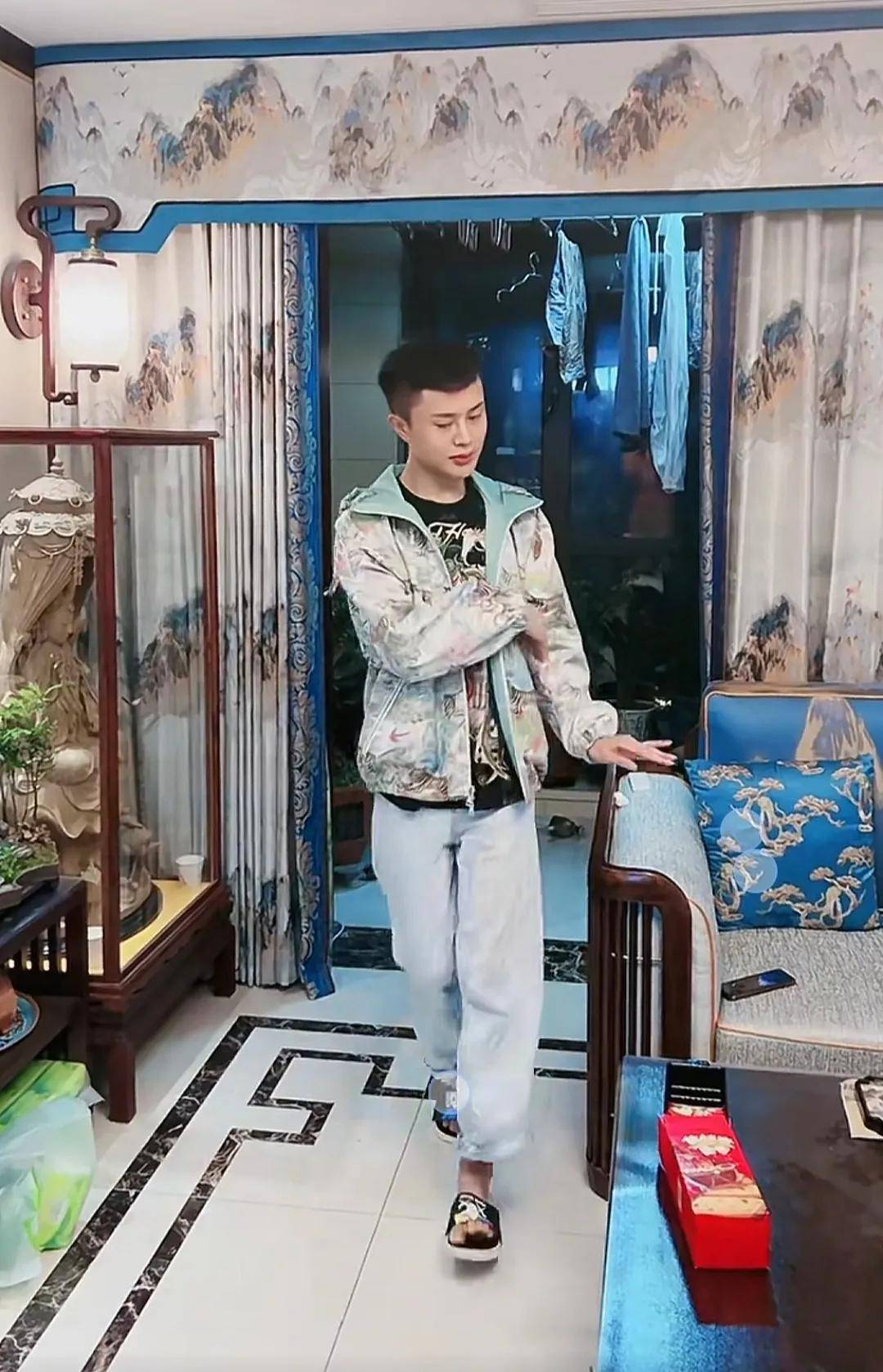 百万网红罗大美的生命绝唱与家人的无尽等待