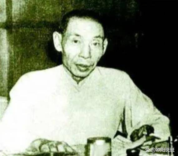 杜月笙和张啸林为何结怨？不因日本人，而是因为张啸林的熊儿子