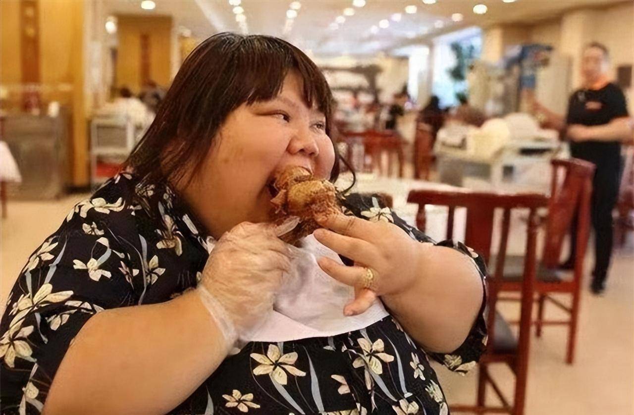 90后女孩被丈夫喂到332斤，陈皖枝：我不恨他，我什么样他都爱我