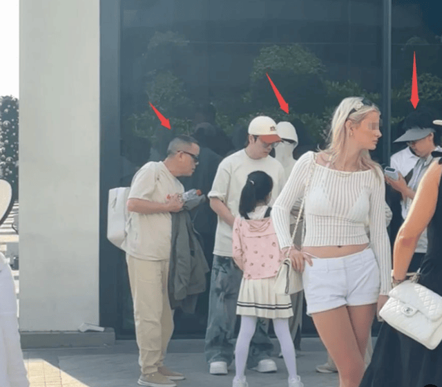 王栎鑫少白头遗传给女儿，唯伊才9岁就有白发，吴雅婷直呼很心疼