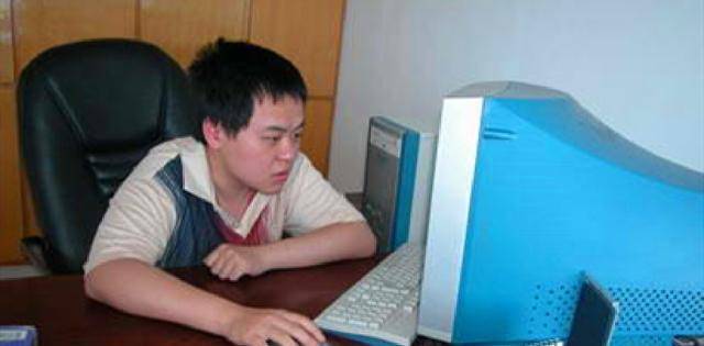 “我恨不得他死了”！当年的魏永康，为何会被母亲“诅咒”？