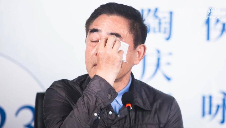 人生似水流，66岁“消失”的陈宝国，可谓是娱乐圈的悲哀与损失